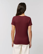 Laden Sie das Bild in den Galerie-Viewer, Churfirsten - Premium Berg Shirt Damen (Burgundy)
